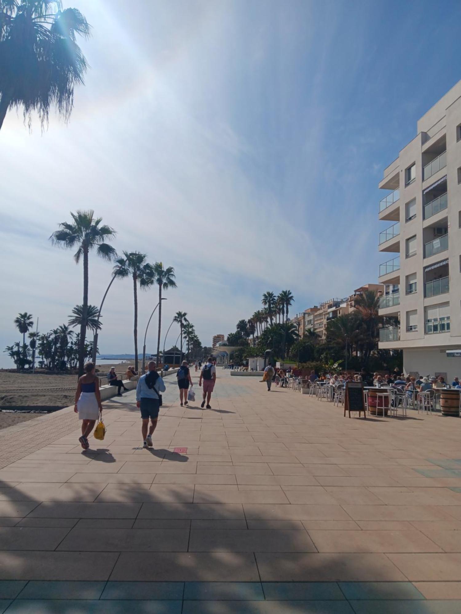 Alojamiento Iberia Playa 에스테포나 외부 사진