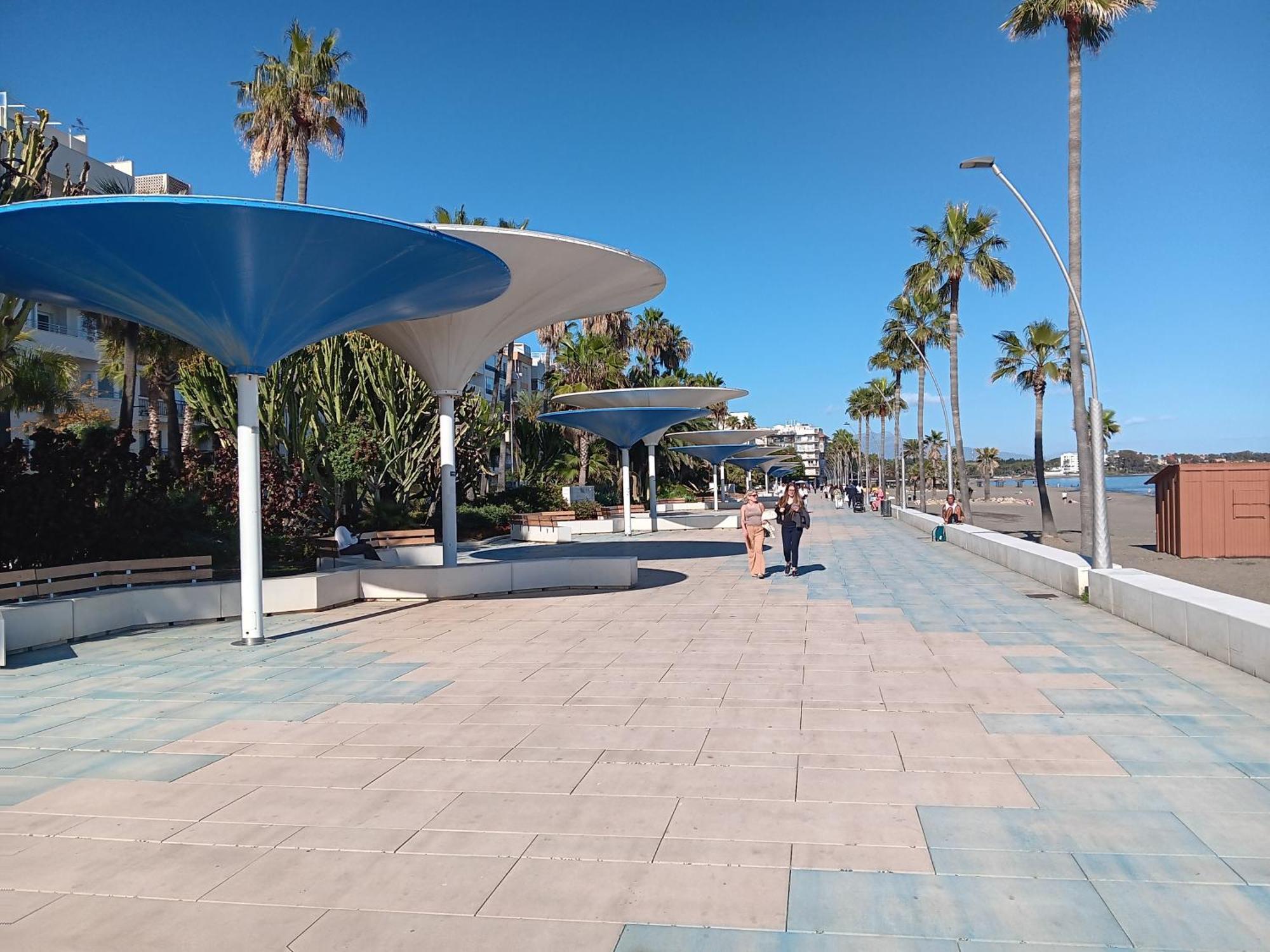Alojamiento Iberia Playa 에스테포나 외부 사진